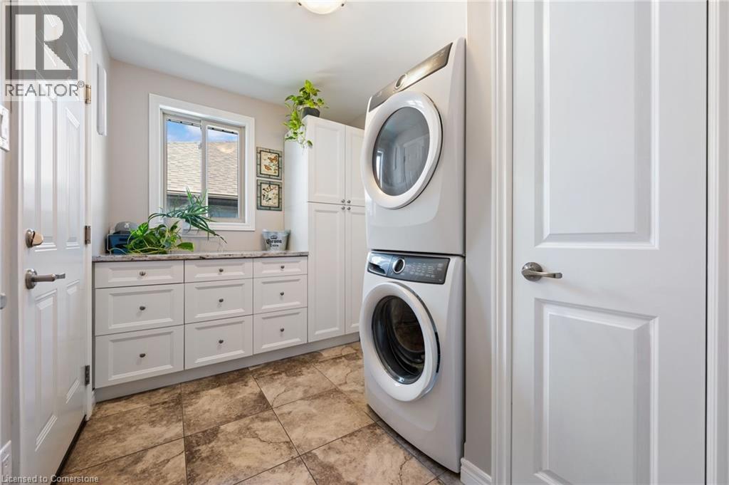 Photo 23 of 55 Allandale Crescent, Simcoe ON