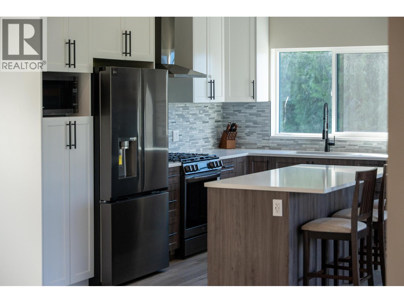 6159 S GALE AVENUE, Sechelt