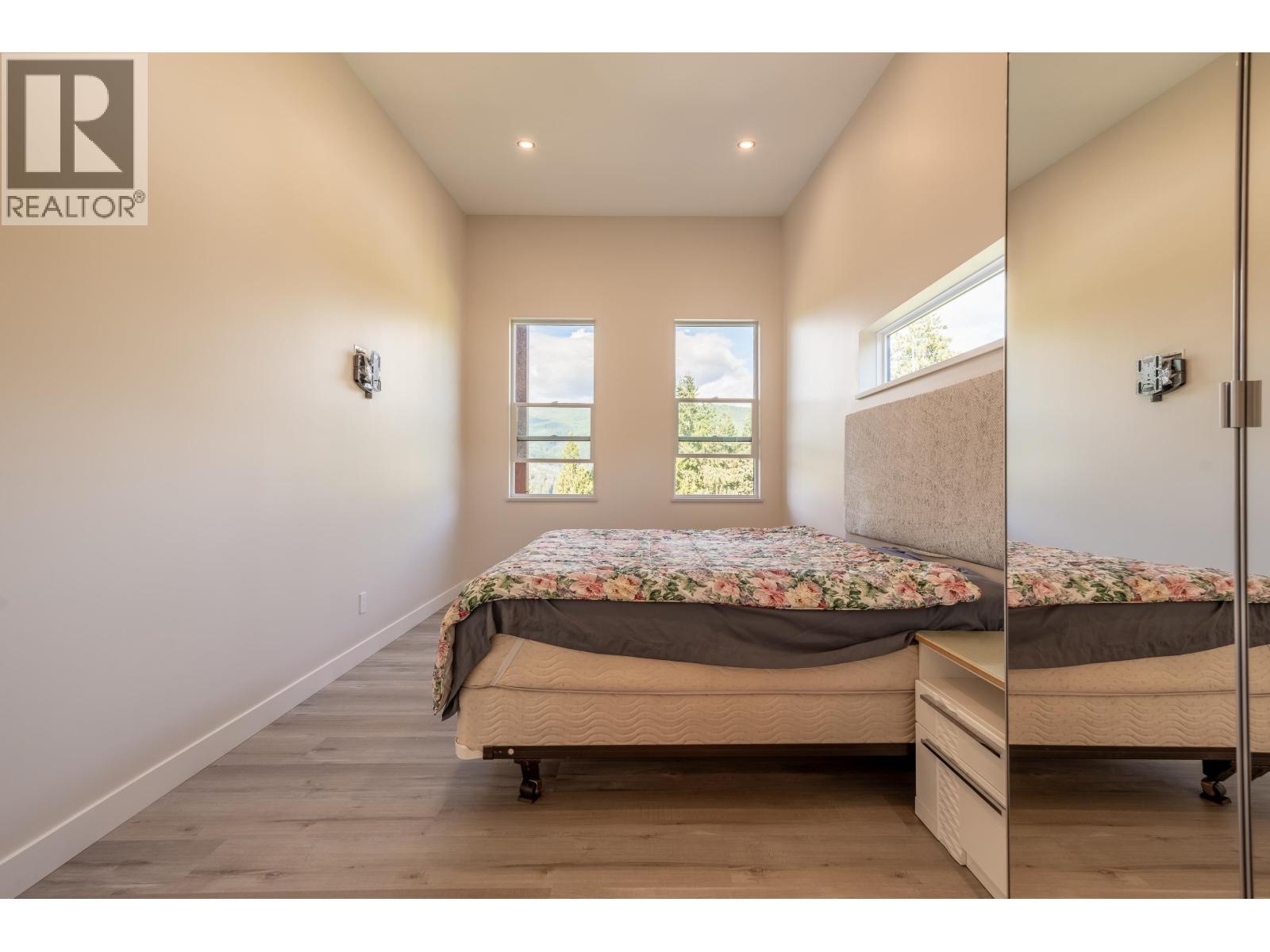 6159 S GALE AVENUE, Sechelt