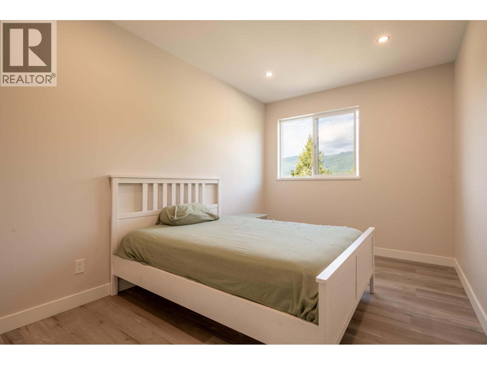 6159 S GALE AVENUE, Sechelt