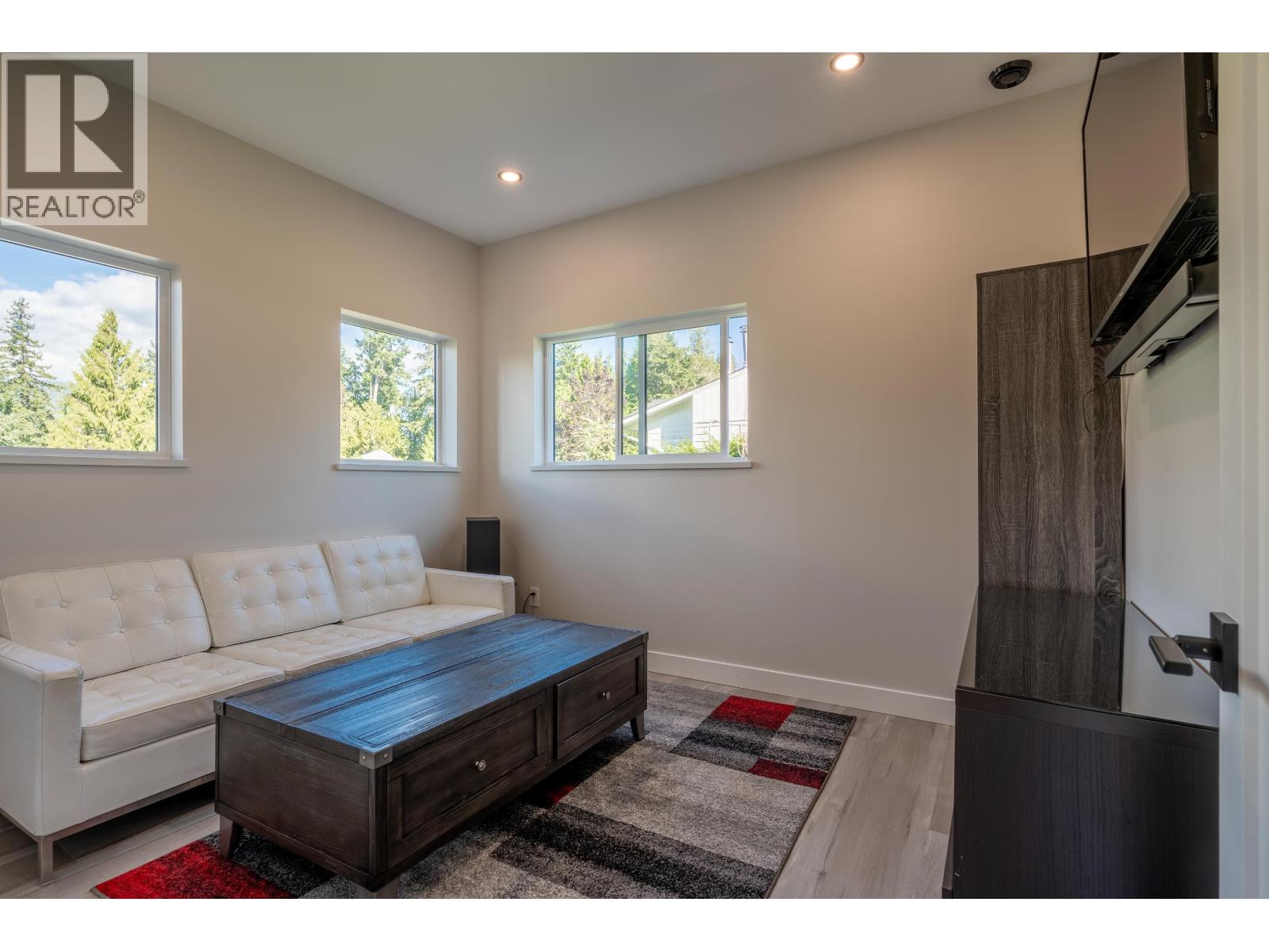 6159 S GALE AVENUE, Sechelt