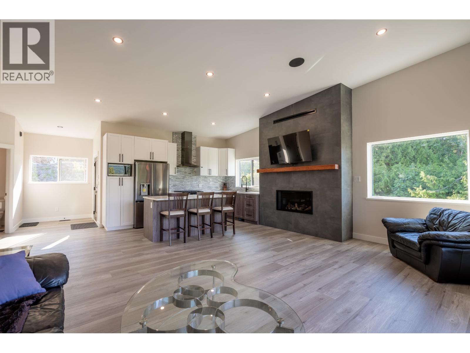 6159 S GALE AVENUE, Sechelt