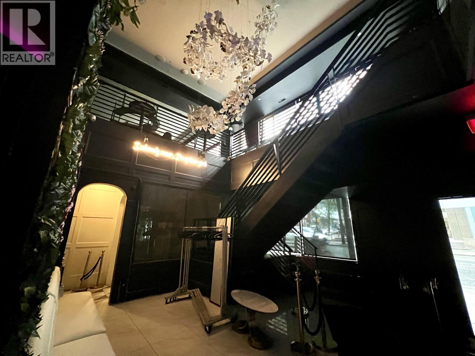 Photo 10 of Fl 1 2 595 Hornby Street, Vancouver BC