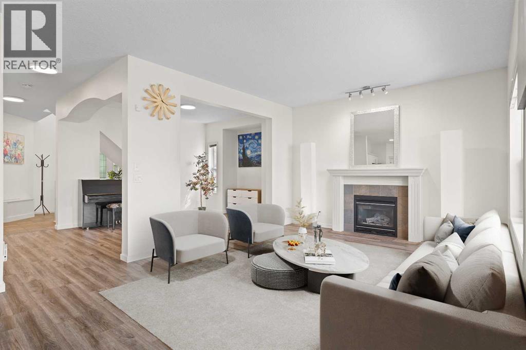 Single Family House for Sale in  Royal Ridge Rise NW Royal Oak Calgary 