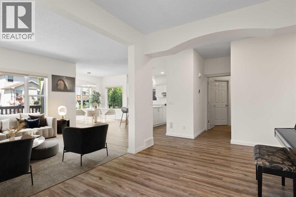 Single Family House for Sale in  Royal Ridge Rise NW Royal Oak Calgary 
