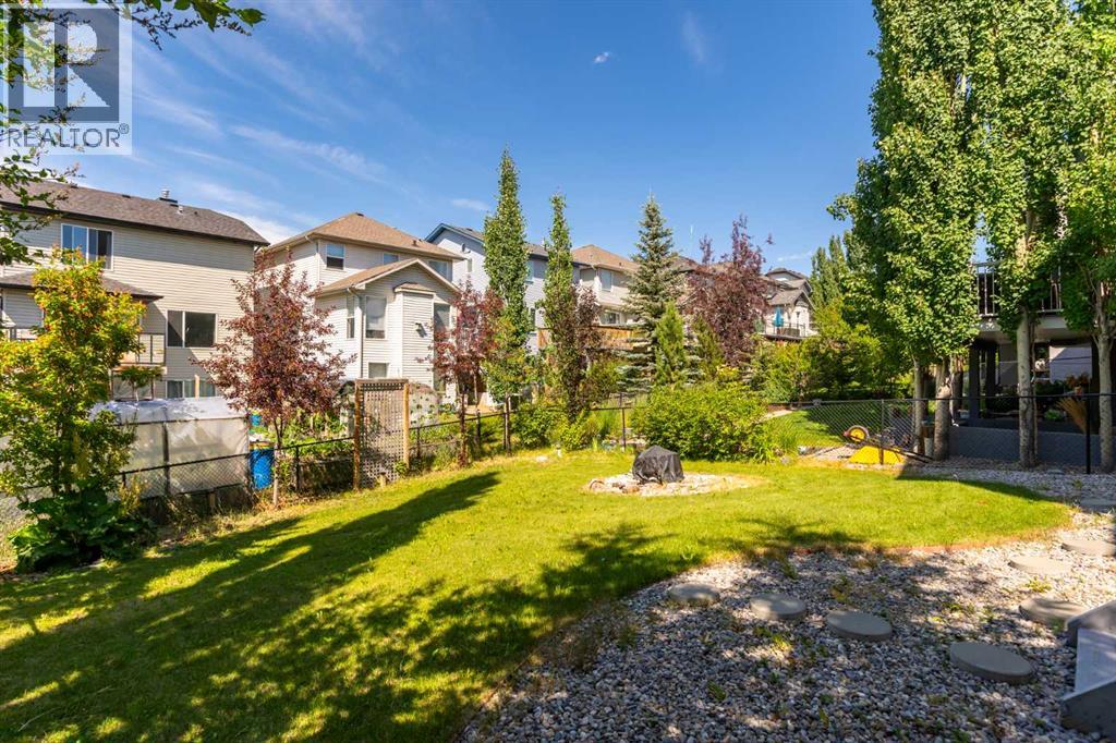 Single Family House for Sale in  Royal Ridge Rise NW Royal Oak Calgary 