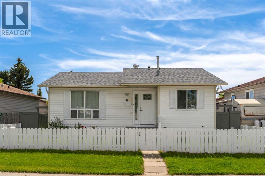Single Family House Bungalow for Sale in  Abingdon Crescent NE Abbeydale Calgary 