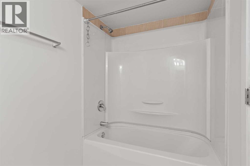 Single Family House Bungalow for Sale in  Abingdon Crescent NE Abbeydale Calgary 