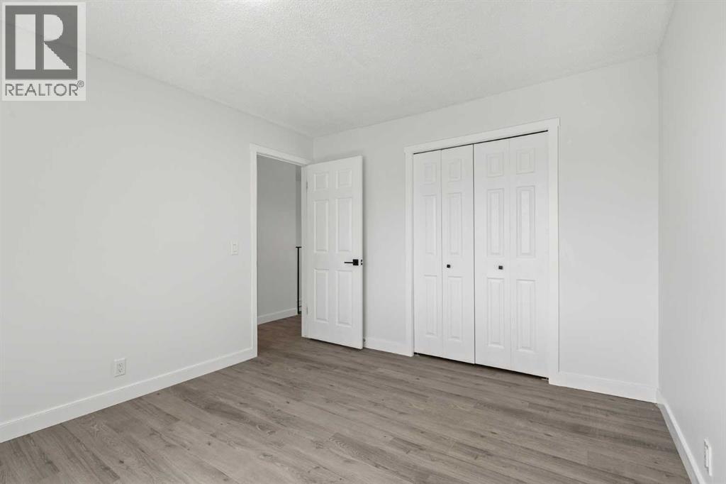 Single Family House Bungalow for Sale in  Abingdon Crescent NE Abbeydale Calgary 
