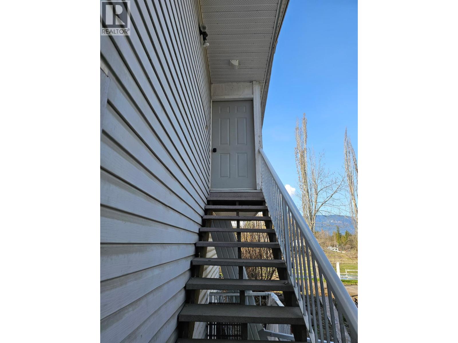 Photo 18 of 4350 50 Street Ne, Salmon Arm BC