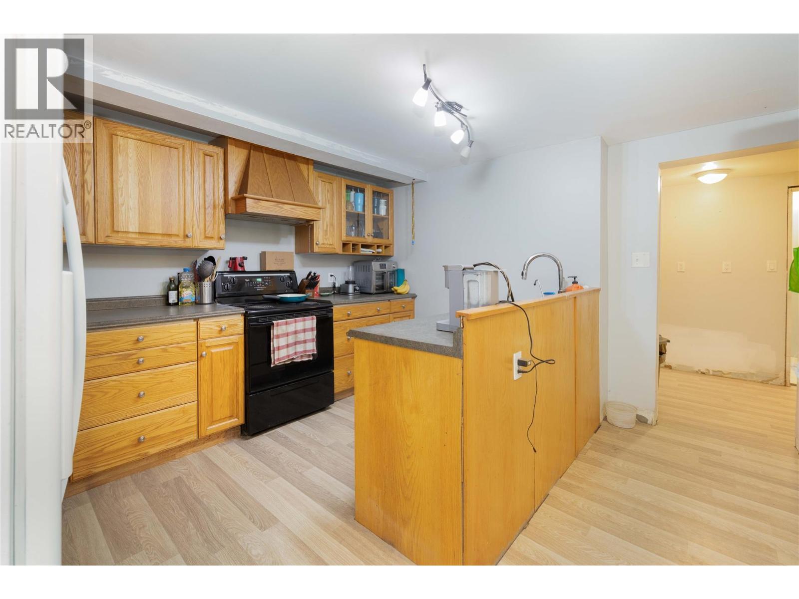 Photo 34 of 4350 50 Street Ne, Salmon Arm BC