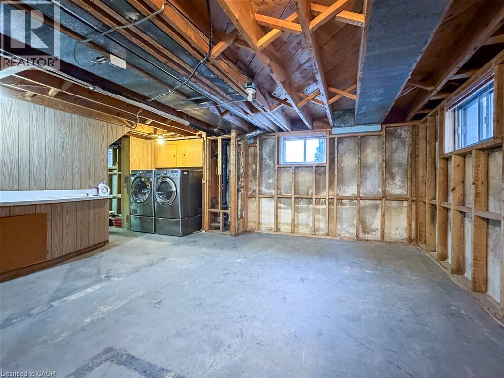 Photo 14 of 70 Crownhill Street, Ottawa ON