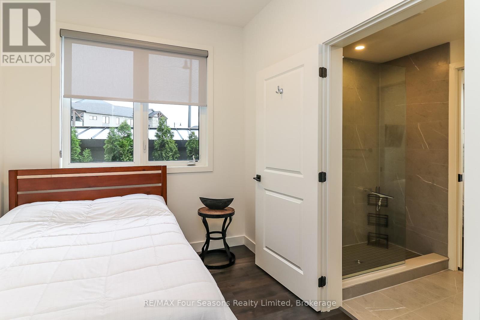 Photo 1 of 107 12 Beausoleil Lane, Blue Mountains ON