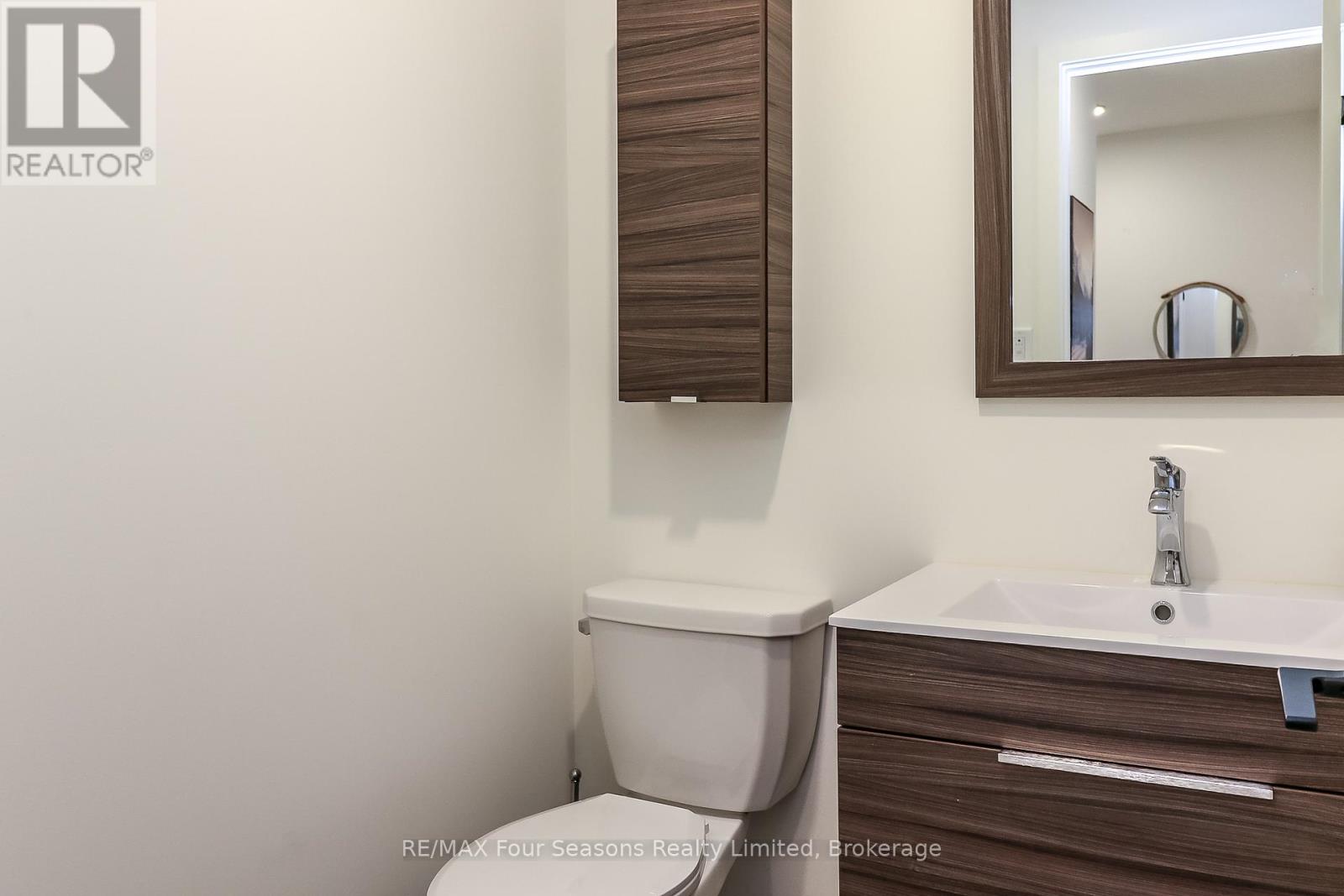 Photo 21 of 107 12 Beausoleil Lane, Blue Mountains ON