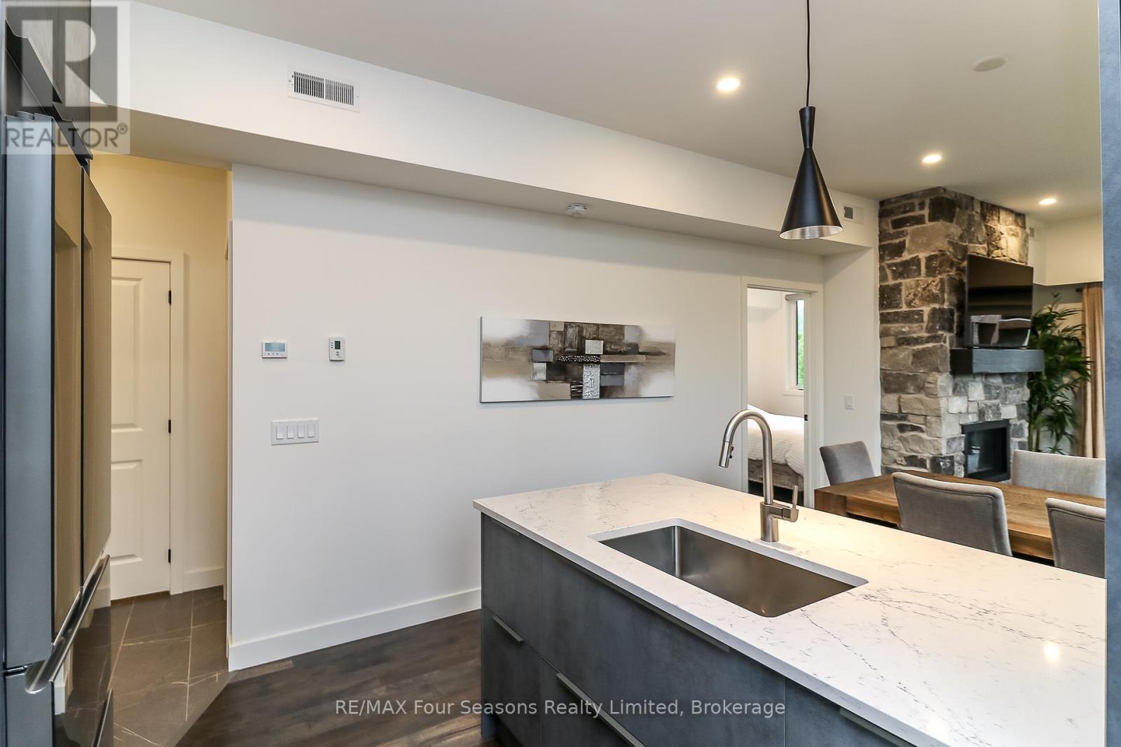 Photo 28 of 107 12 Beausoleil Lane, Blue Mountains ON