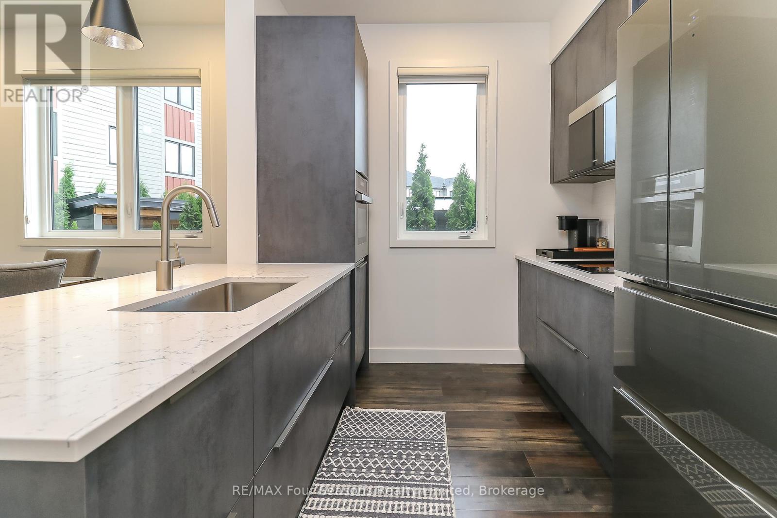 Photo 29 of 107 12 Beausoleil Lane, Blue Mountains ON