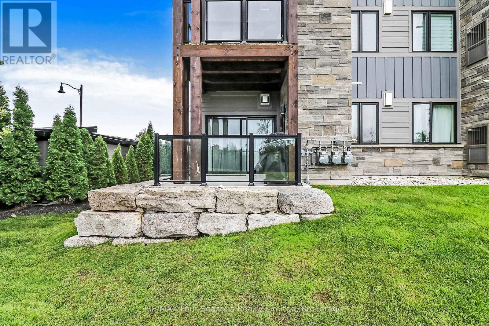 Photo 26 of 107 12 Beausoleil Lane, Blue Mountains ON