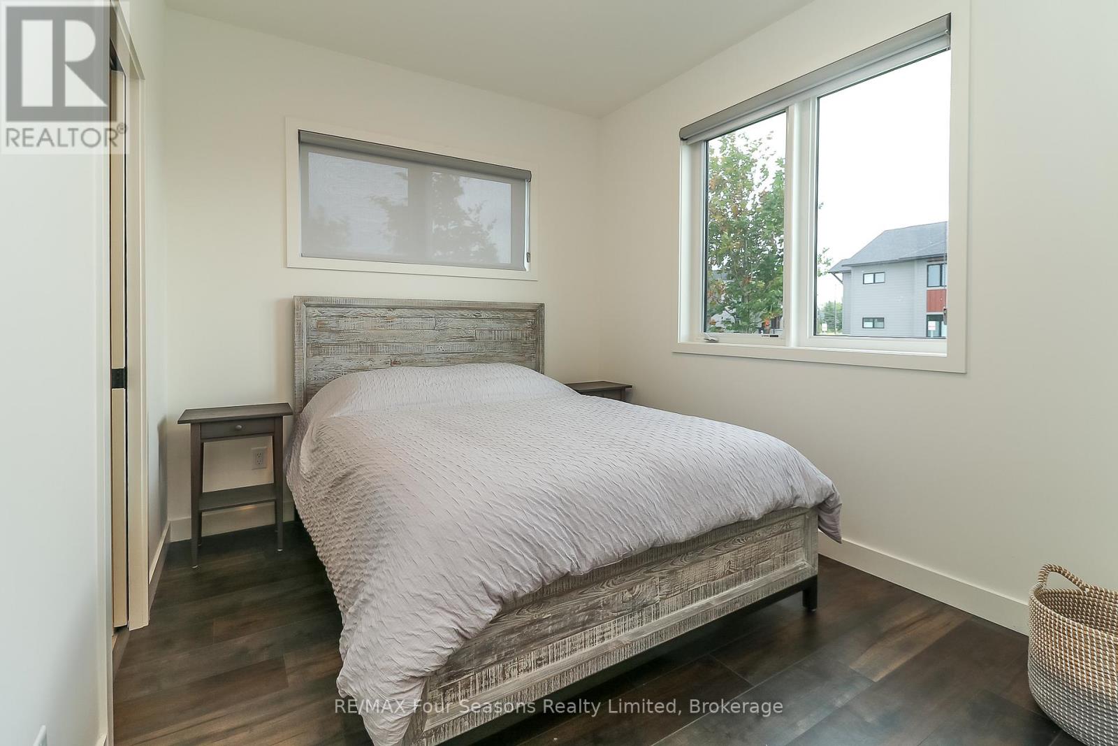 Photo 9 of 107 12 Beausoleil Lane, Blue Mountains ON