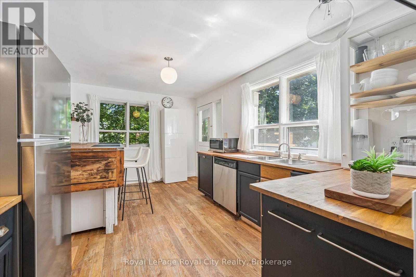 Photo 32 of 80 Cork Street W, Guelph ON