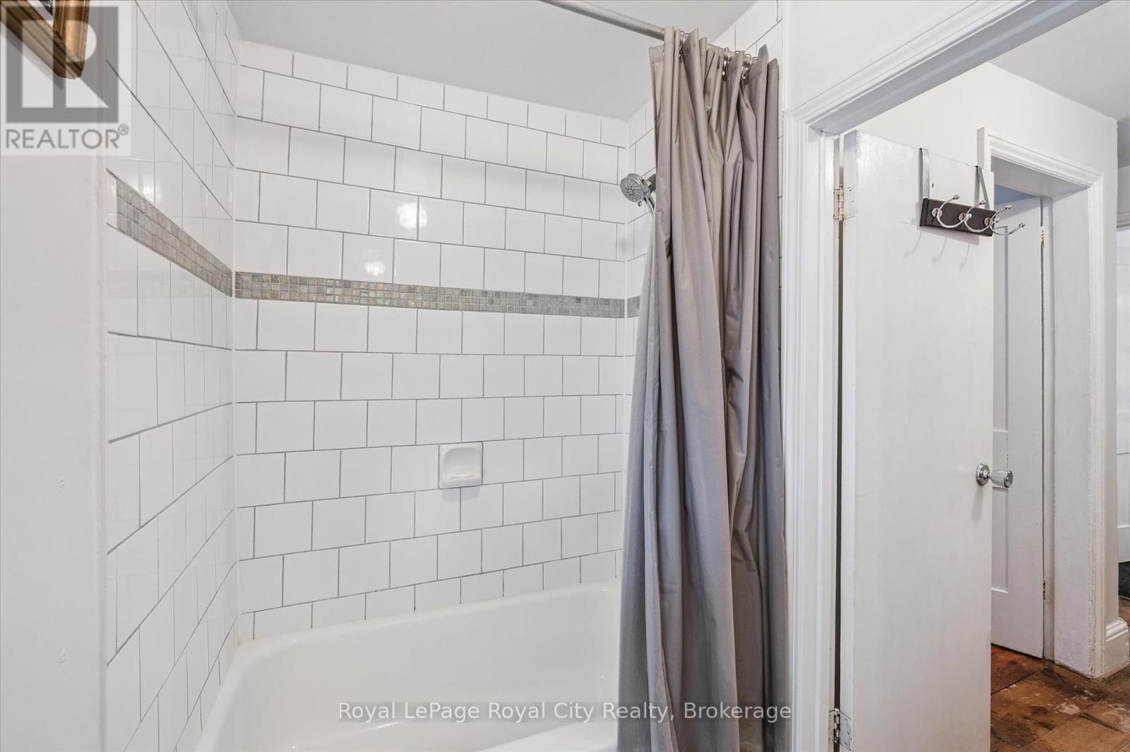 Photo 34 of 80 Cork Street W, Guelph ON