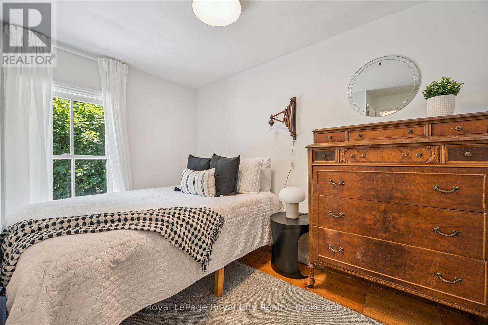 Photo 26 of 80 Cork Street W, Guelph ON