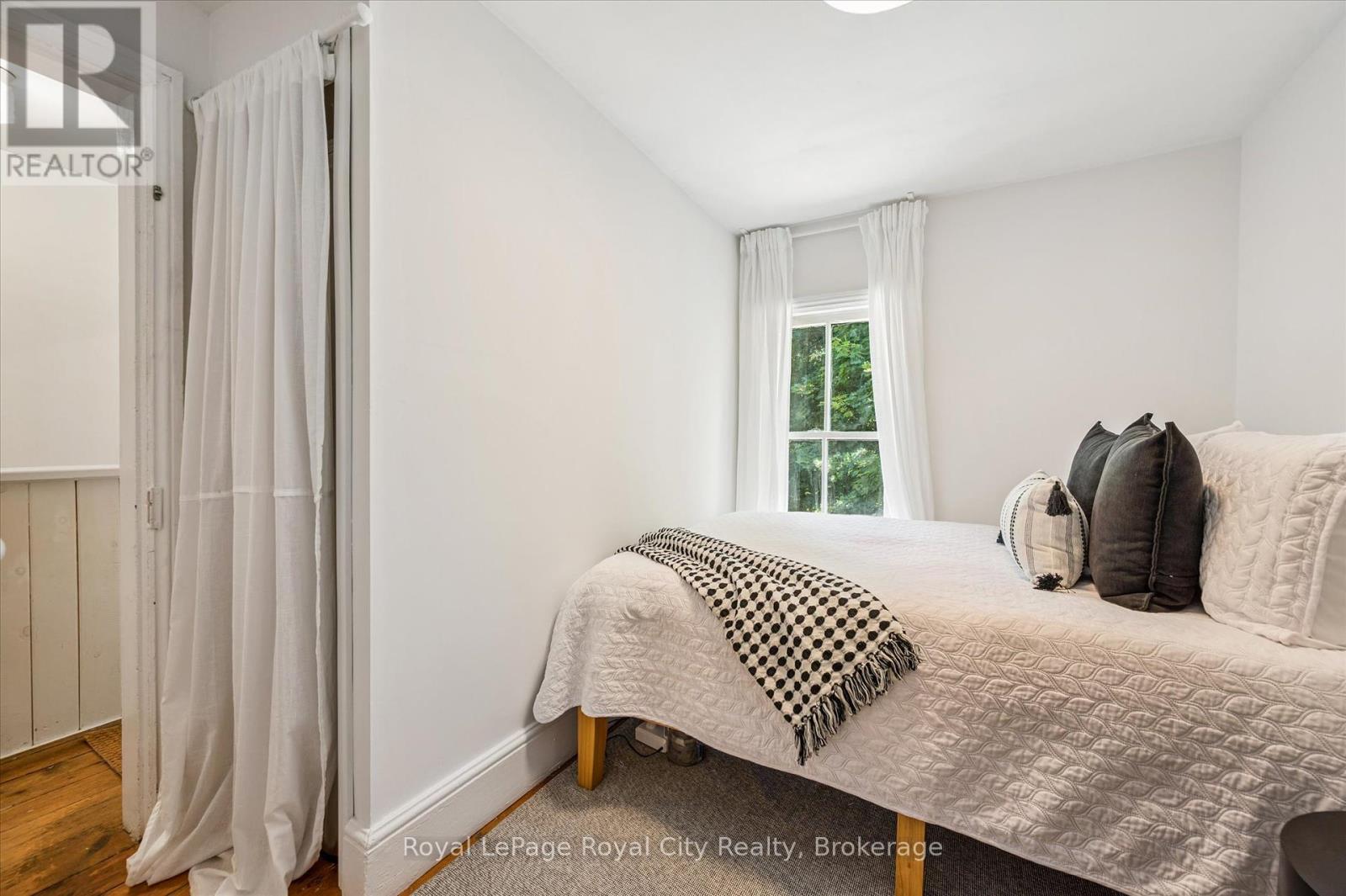 Photo 2 of 80 Cork Street W, Guelph ON