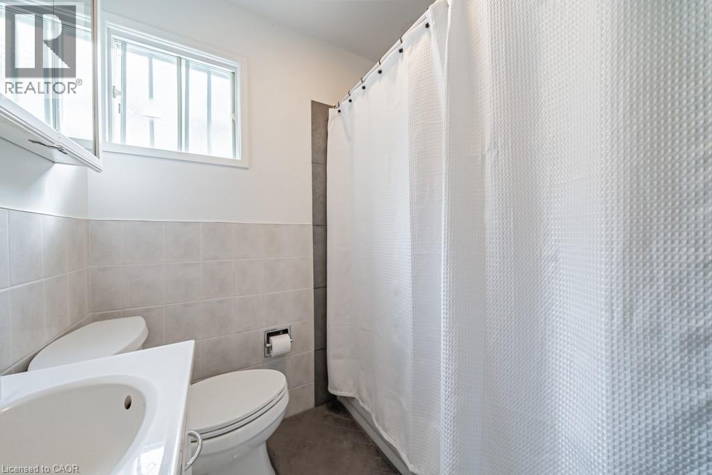 Photo 14 of 1089 Meredith Avenue, Mississauga ON