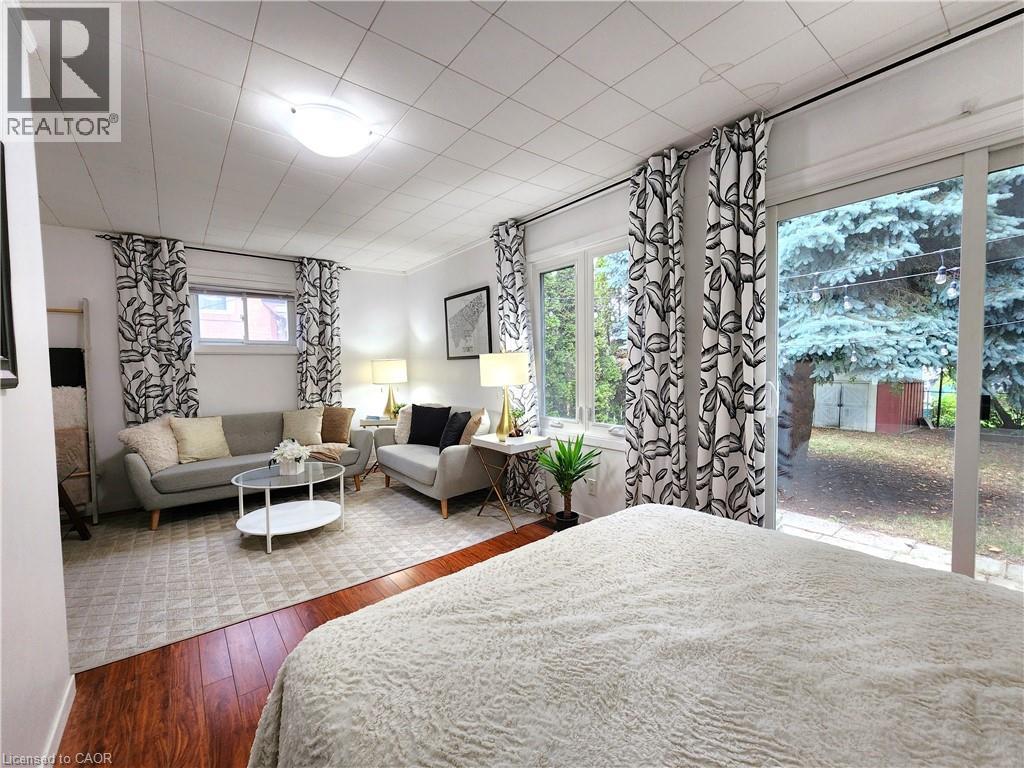 Photo 24 of 1089 Meredith Avenue, Mississauga ON