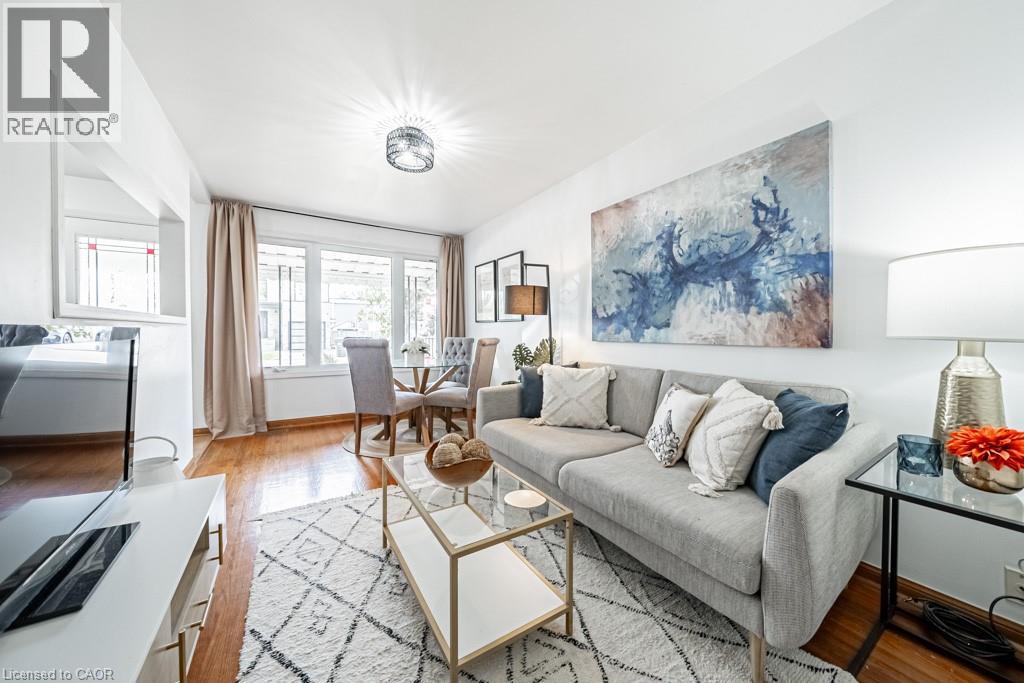 Photo 12 of 1089 Meredith Avenue, Mississauga ON