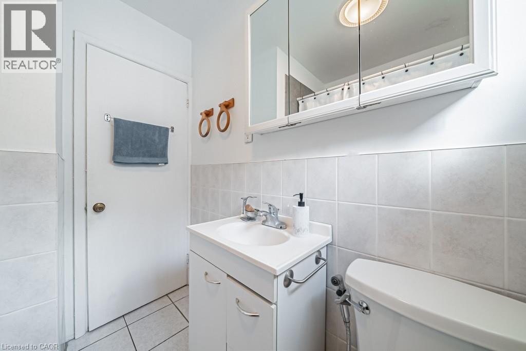 Photo 13 of 1089 Meredith Avenue, Mississauga ON