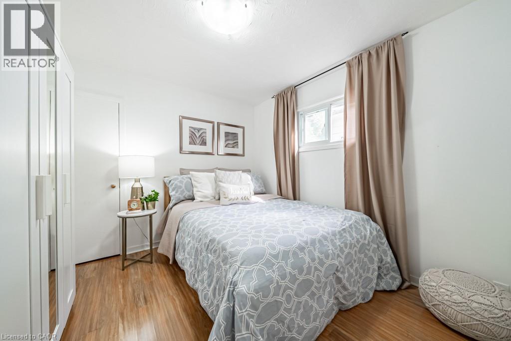 Photo 16 of 1089 Meredith Avenue, Mississauga ON