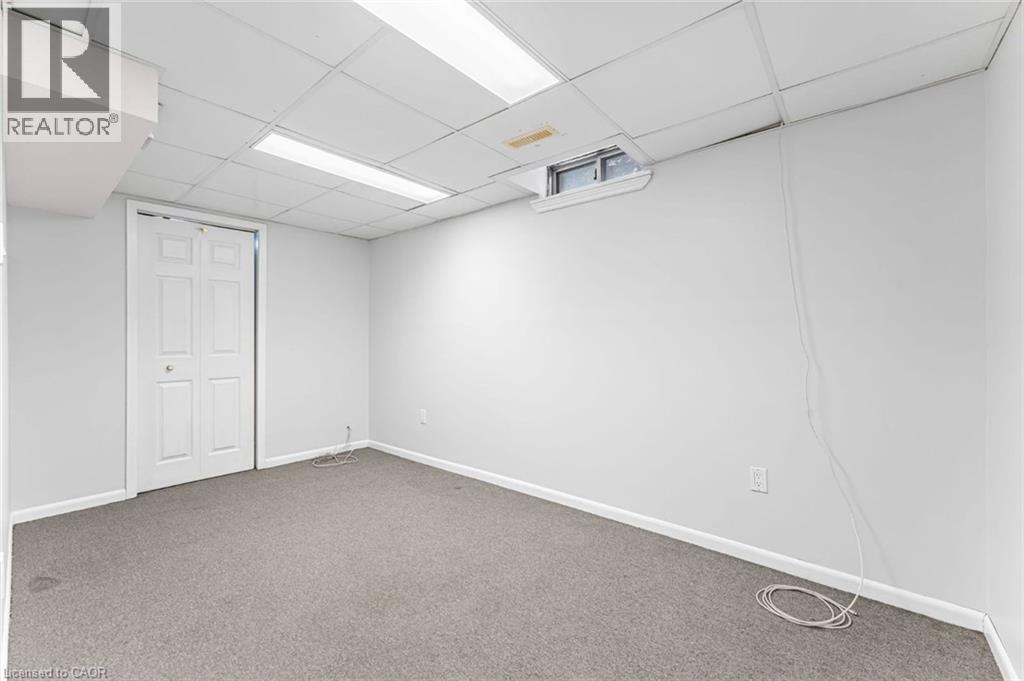 Photo 24 of 53 Wickstead Court, Brampton ON