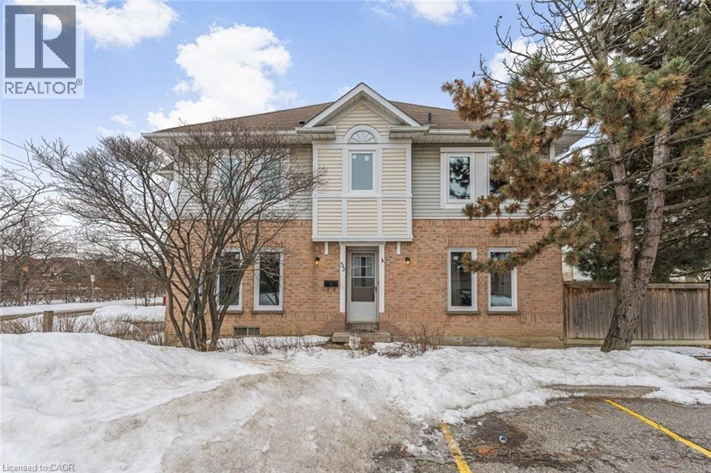 Photo 11 of 53 Wickstead Court, Brampton ON