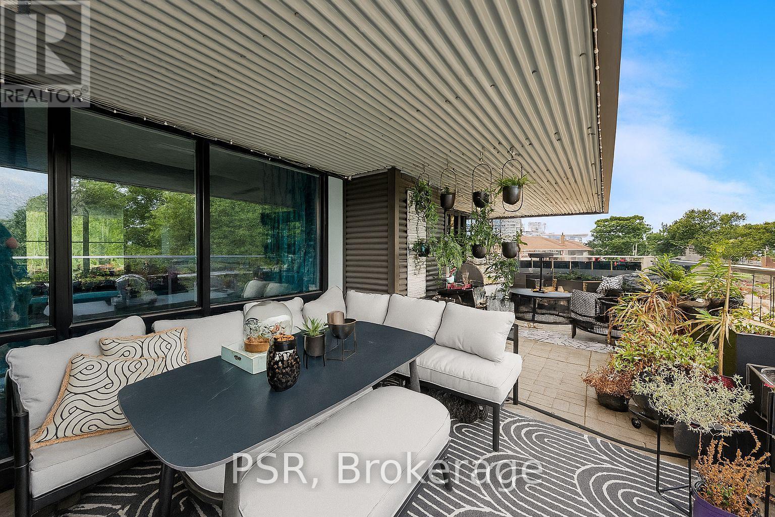Photo 9 of 203 51 Lady Bank Road, Toronto ON