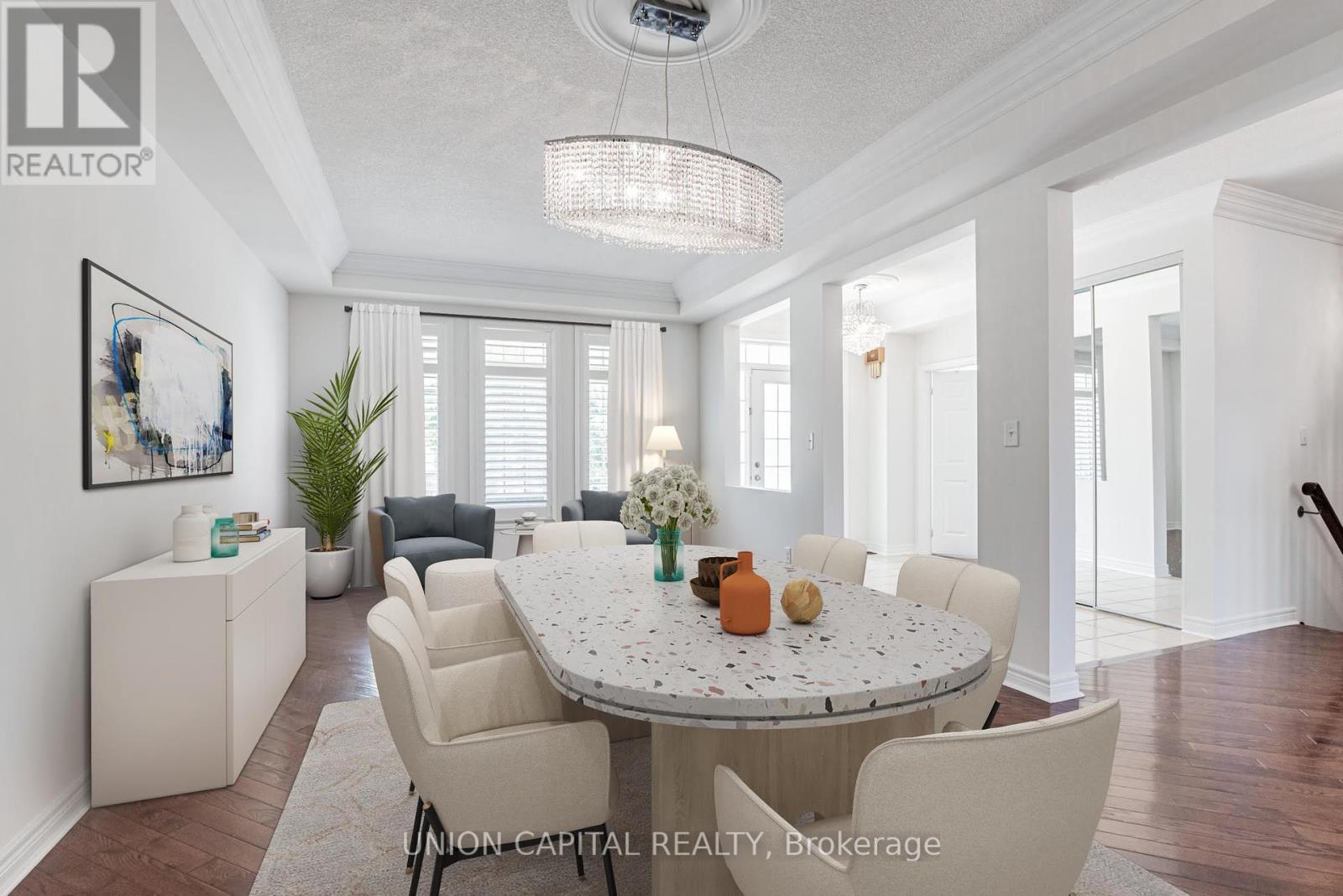 Photo 2 of 18 Honey Glen Avenue, Markham ON