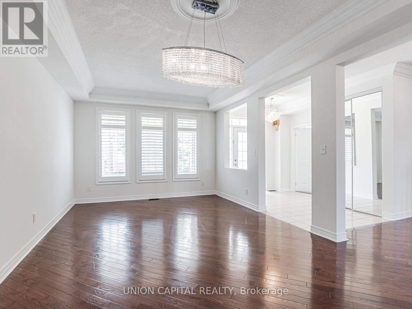Photo 15 of 18 Honey Glen Avenue, Markham ON