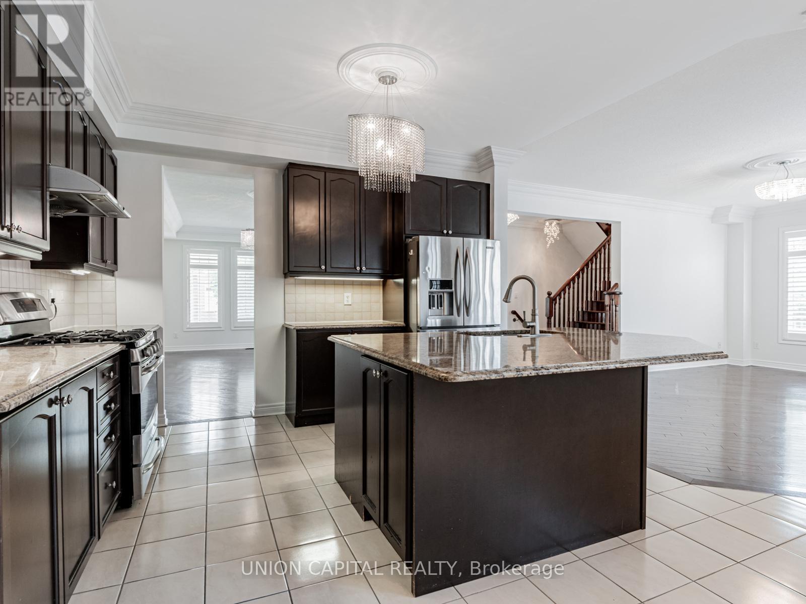 Photo 21 of 18 Honey Glen Avenue, Markham ON