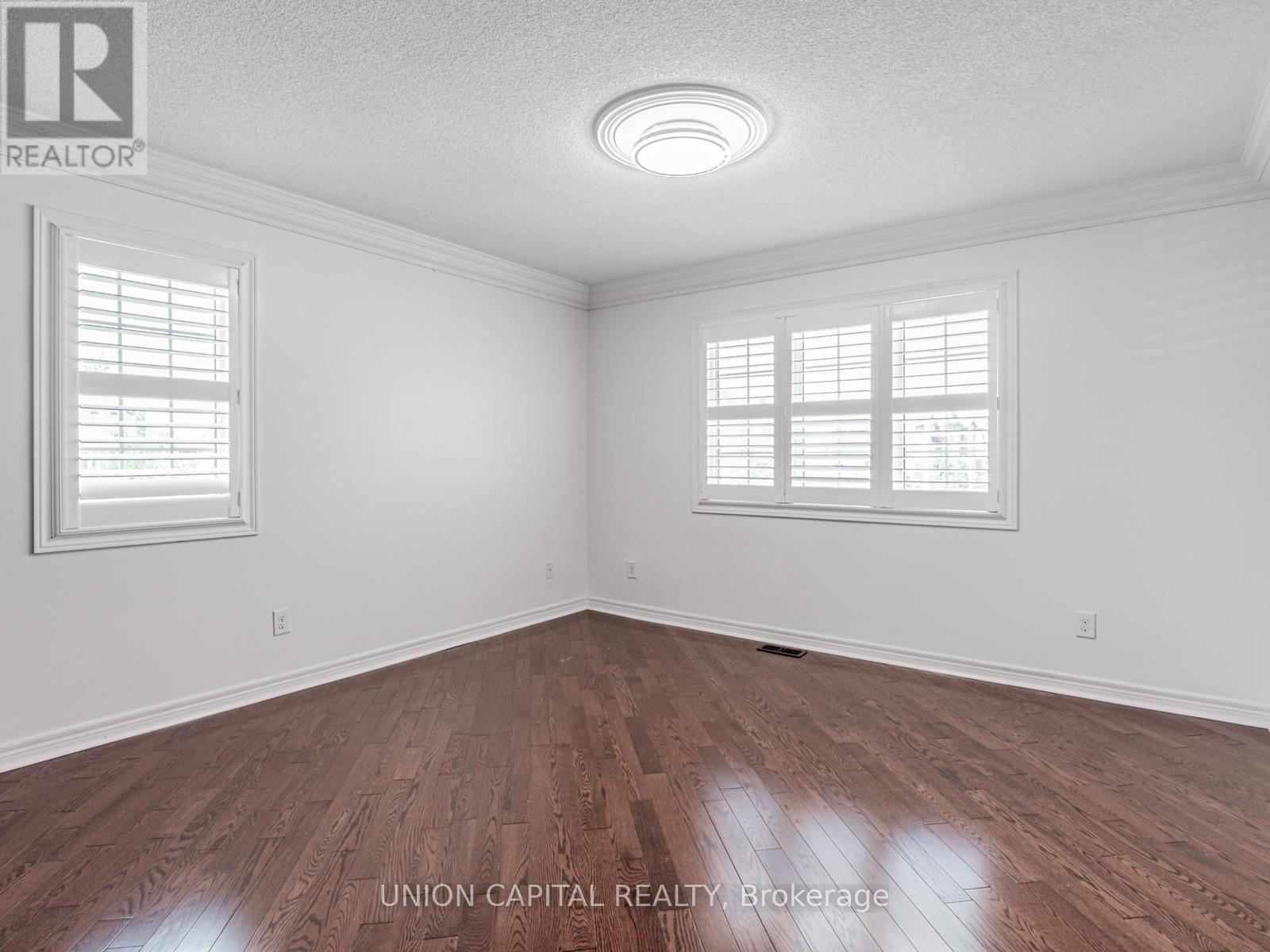 Photo 31 of 18 Honey Glen Avenue, Markham ON