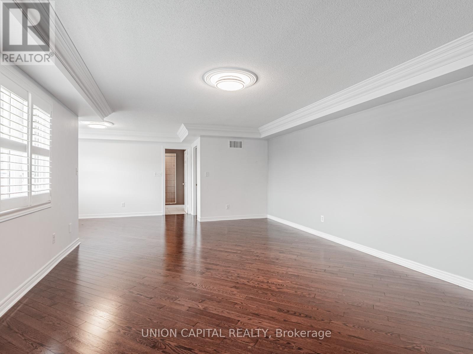 Photo 35 of 18 Honey Glen Avenue, Markham ON
