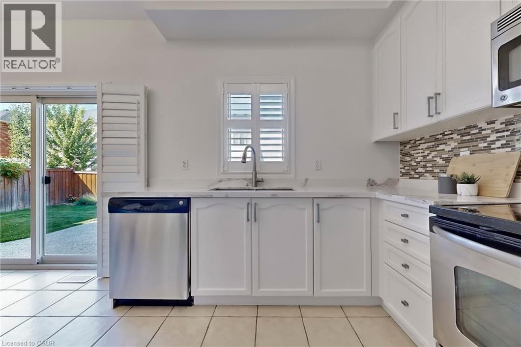 Photo 14 of 3343 Cline Street, Burlington ON