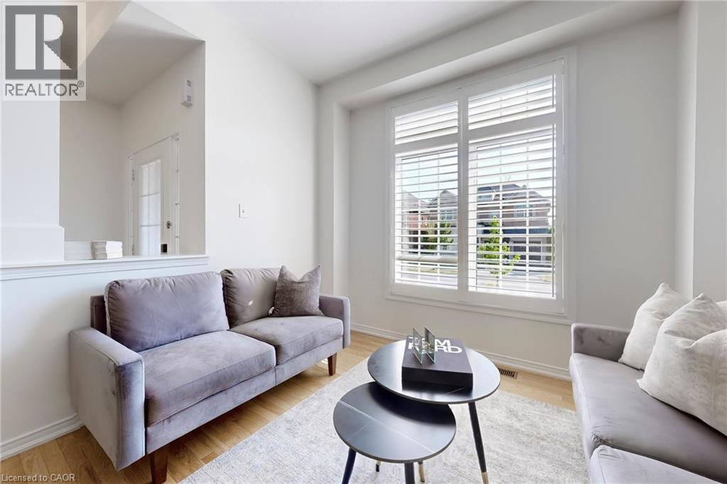 Photo 5 of 3343 Cline Street, Burlington ON