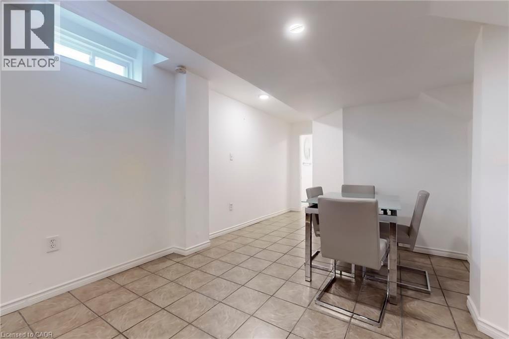 Photo 39 of 3343 Cline Street, Burlington ON