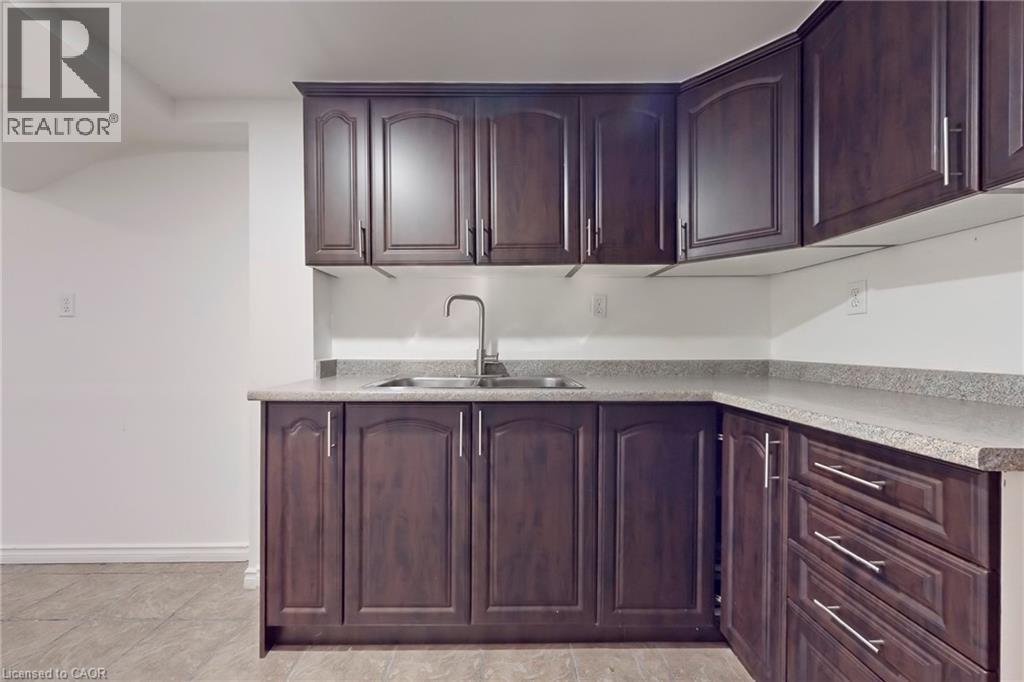 Photo 40 of 3343 Cline Street, Burlington ON