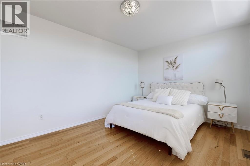Photo 29 of 3343 Cline Street, Burlington ON