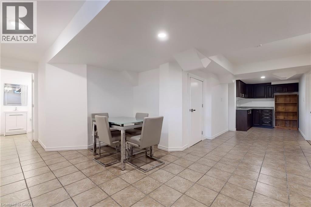 Photo 38 of 3343 Cline Street, Burlington ON