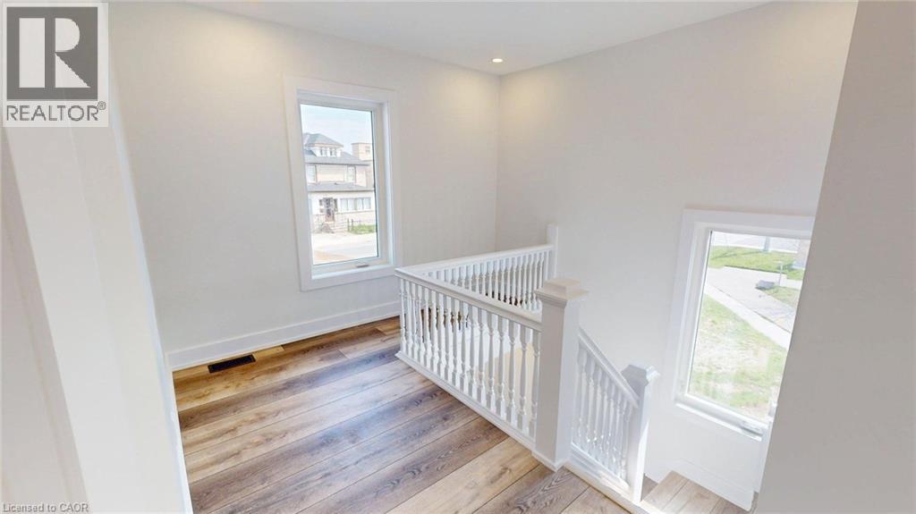 Photo 11 of 204 Queenston Street, St Catharines ON