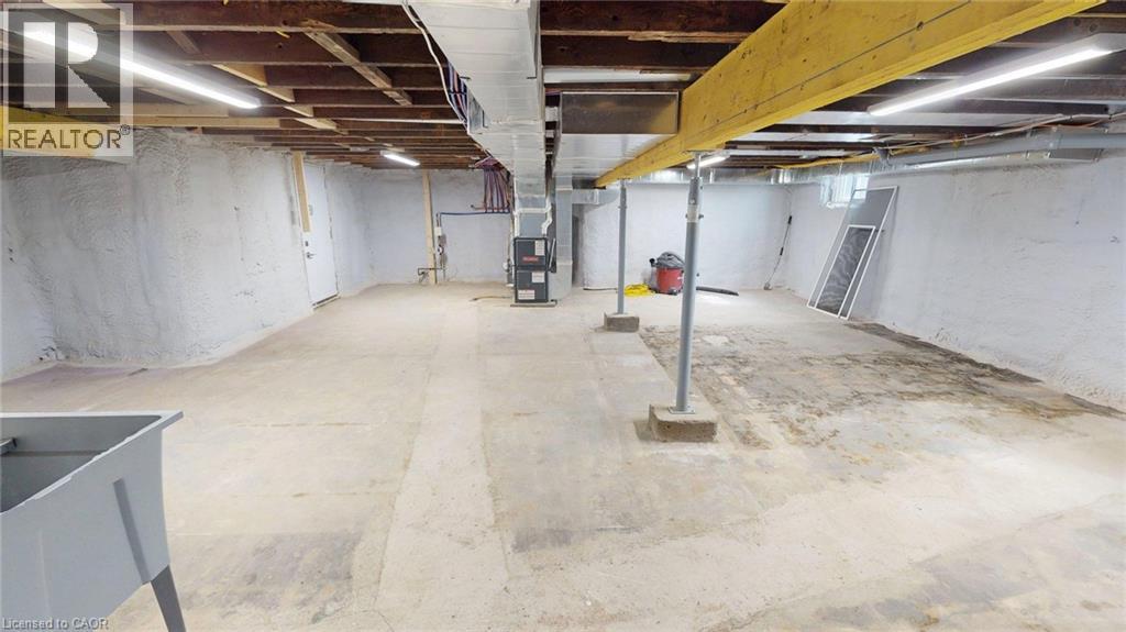 Photo 20 of 204 Queenston Street, St Catharines ON