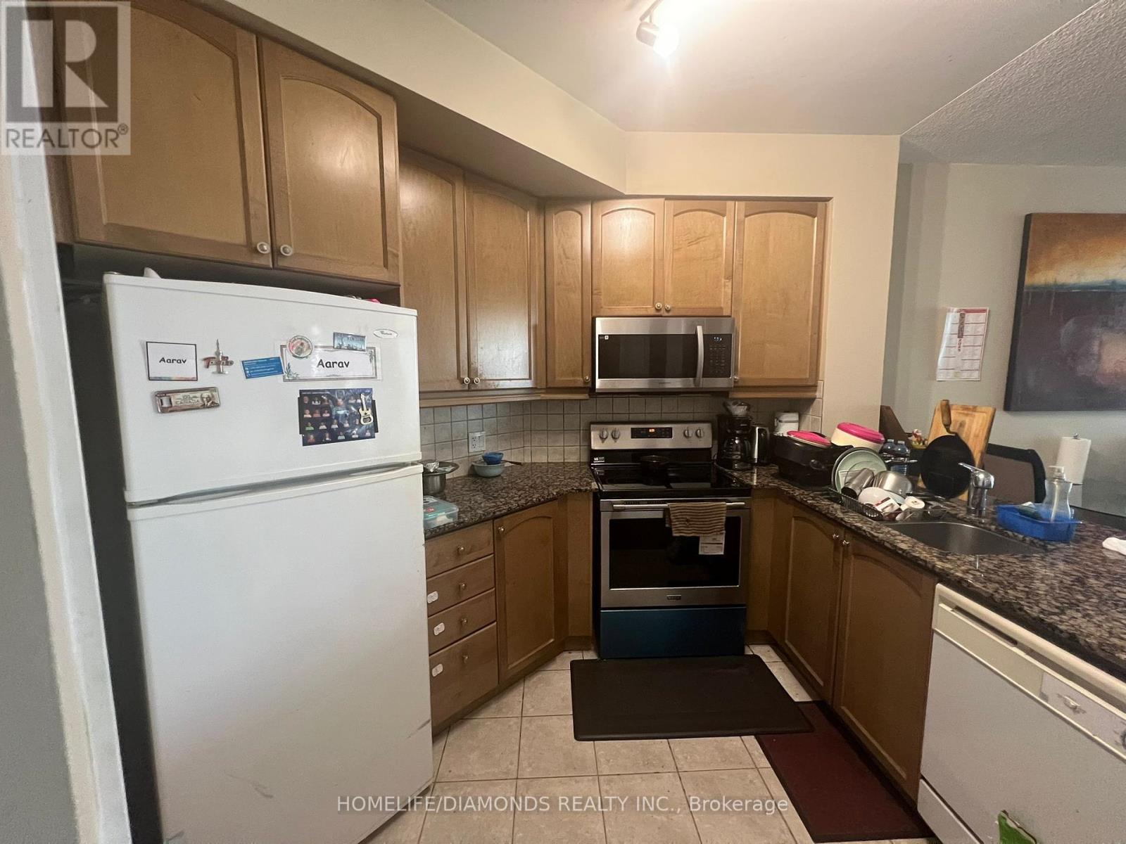 Photo 6 of 2208 70 Absolute Avenue, Mississauga ON