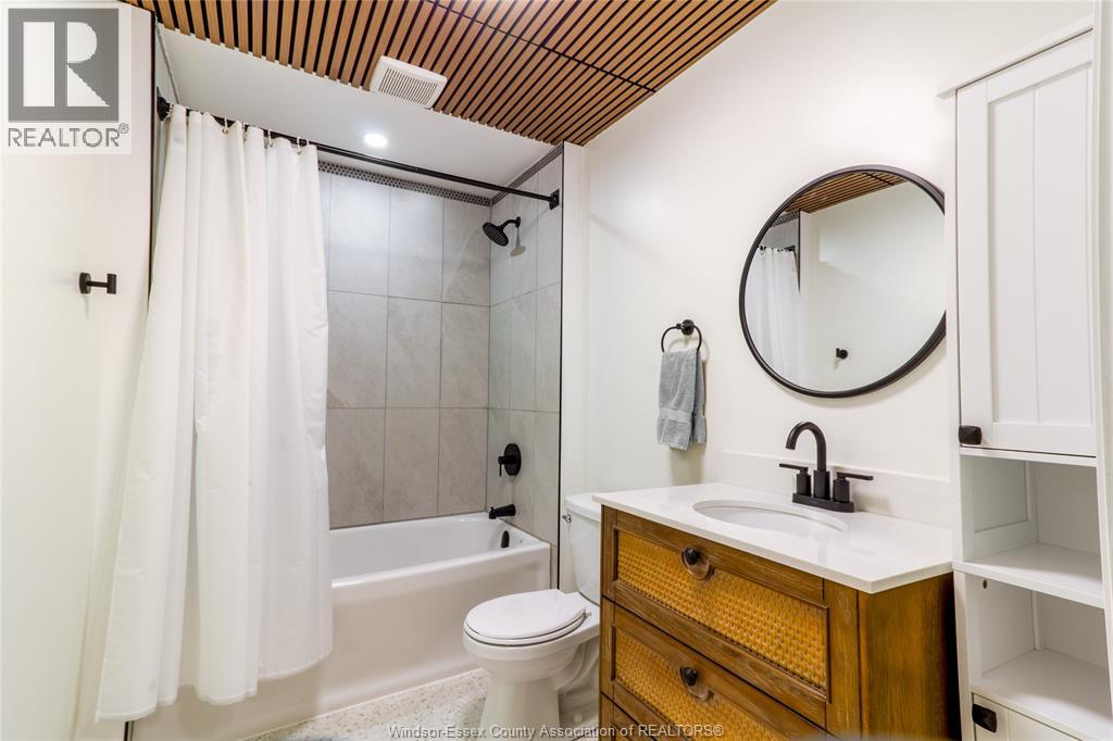 Photo 23 of 1866 Queens Valley Drive, Kingsville ON