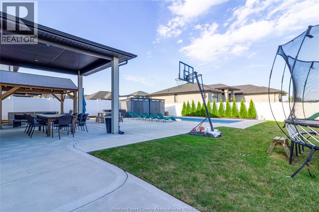 Photo 34 of 1866 Queens Valley Drive, Kingsville ON